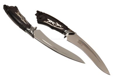«Волк» - коллекционный авторский нож на подставке. Сталь Х12МФ, граб чёрный, серебро.